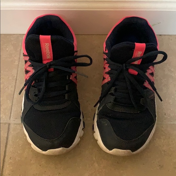 reebok memory foam sneakers